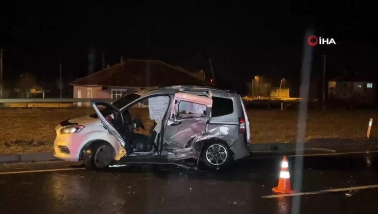 Uşak’ta Trafik Kazası: 1 Ölü, 5 Yaralı