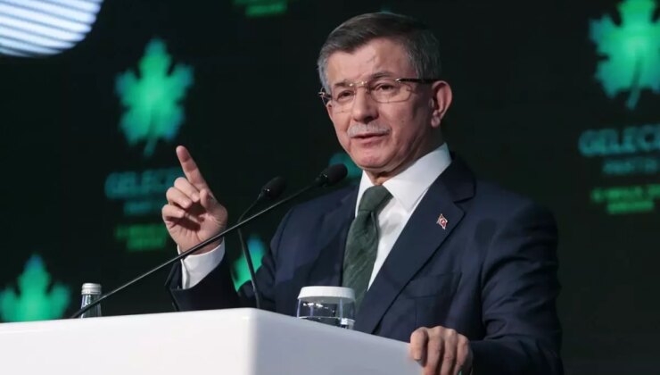 Ahmet Davutoğlu’ndan Nevzat Bahtiyar’a verilen cezaya tepki