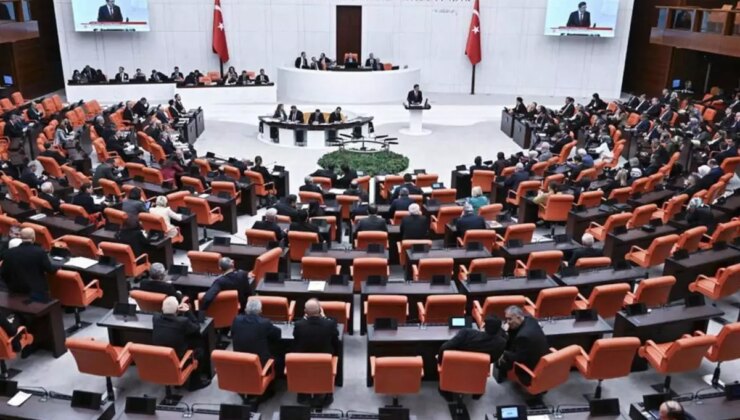 Meclis’teki ‘çatı gruba’ Yeniden Refah Partisi de dahil oluyor