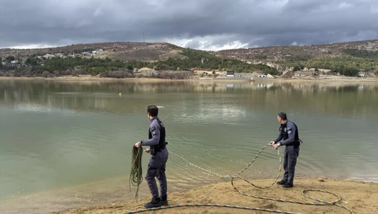 Uşak’ta Gölette Kaybolan Gökhan Tokay İçin Arama Çalışmaları Devam Ediyor