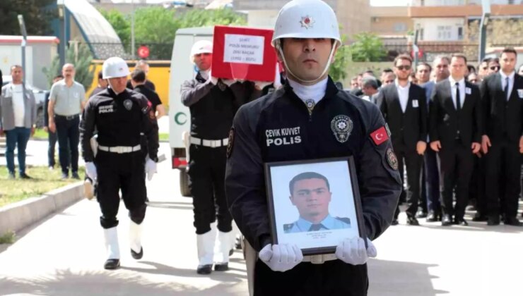 Cizre’de Şehit Olan Trafik Polisi Zeki Bacak’ın Cenazesi Uşak’a Uğurlandı
