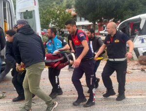 Çanakkale’de yolcu otobüsünün de karıştığı zincirleme kaza: 6 ölü